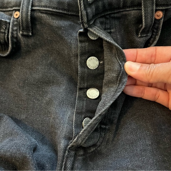 Aritzia Denim Forum The Arlo High Rise Straight Jean Size 28 W and 28L in Black - Picture 13 of 16